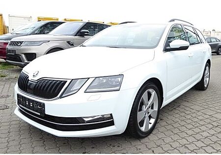 Skoda Octavia 2.0 TDI Kombi Style Panorama SHD PDC Nav