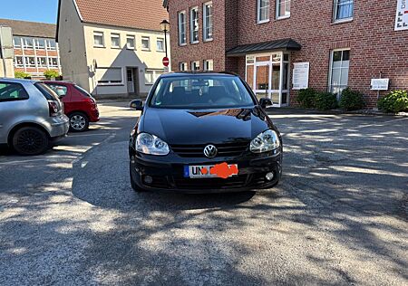VW Golf Volkswagen 2.0 FSI Automatik Comfortline