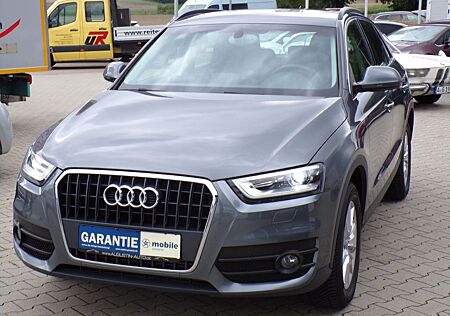Audi Q3 2.0 TDI Sport/Xenon/Navi/Sitzh./AHK uvm.