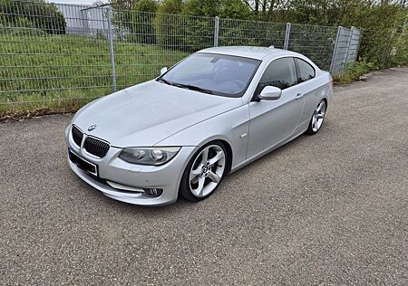 BMW 335i Coupé - E92 M-Sportfahrwerk DAB H&K N55
