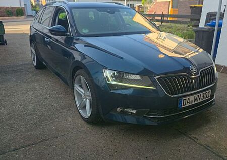 Skoda Superb 2.0 TDI SCR 140kW DSG Style Combi Style
