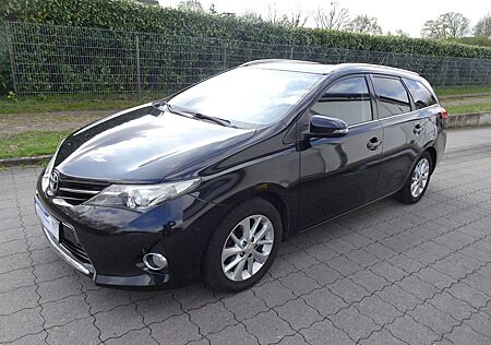 Toyota Auris Touring Sports Life+ / AHK/ Navi/ Sitzheiz