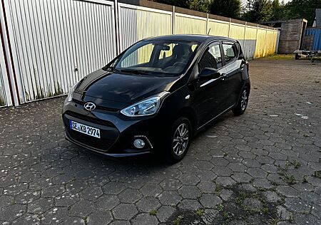 Hyundai i10 1.0 FIFA World Cup Edition Silver FIFA W...