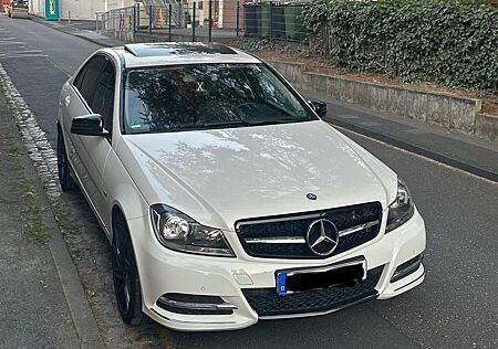 Mercedes-Benz C 220 CDI BlueEFFICIENCY AVANTGARDE Euro 5