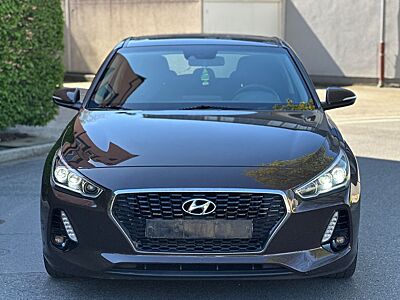 Hyundai i30 1.6 CRDiPremium*LED*Navi*Cam*Klimaauto*