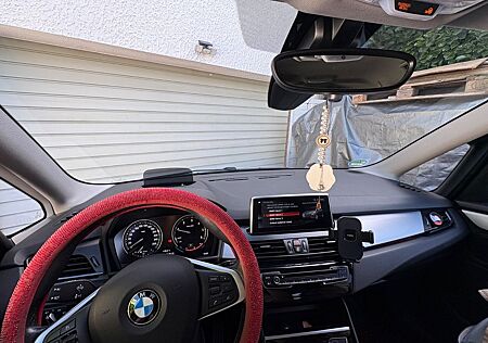 BMW 2er 220 Gran Tourer 220d xDrive Steptronic Sport...