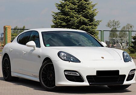 Porsche Panamera GTS*Spo.Chrono*Sportabgas*BOSE*Approve*