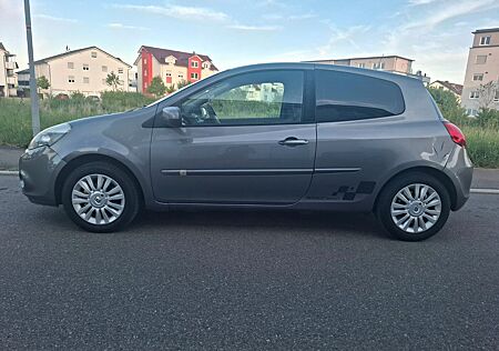 Renault Clio 1.2 TÜV Radio Klima