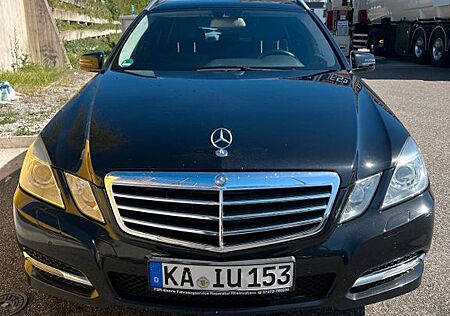 Mercedes-Benz E 300 CDI T BlueEFFICIENCY AVANTGARDE AVANTGARDE