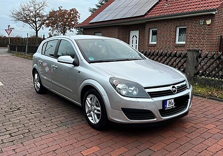 Opel Astra - Automatik - Tüv Neu