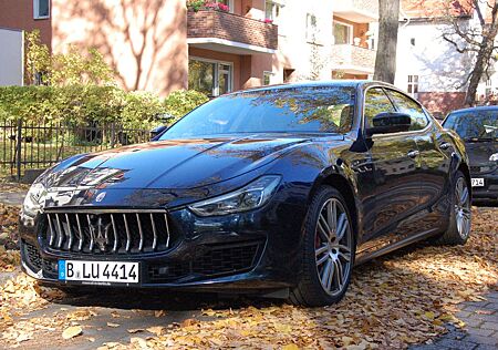 Maserati Ghibli 3.0 V6 350 PS GranLusso