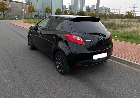 Mazda 2 gebraucht kaufen Mazda 2 Lim. EZ 2015 Klima,Bildschirm,.Hand