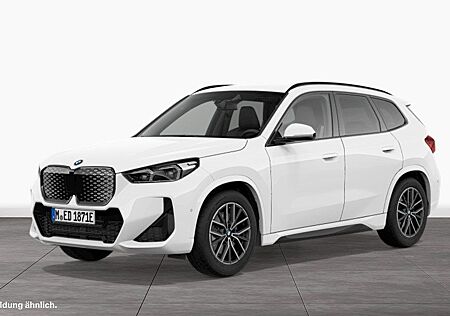 BMW iX1 eDrive20 M Sportpaket DAB LED Komfortzg.