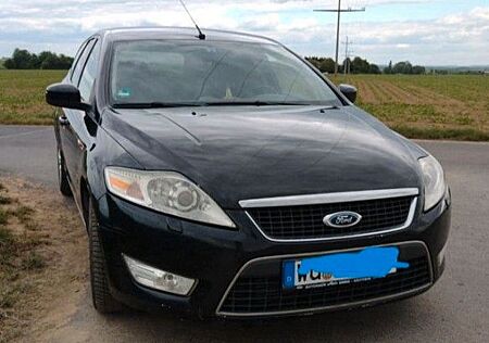 Ford Mondeo 2,0TDCi 103kW Black Magic Turnier 6-t...