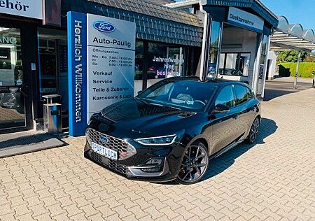 Ford Focus ST X B&O