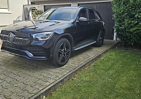 Mercedes-Benz GLC 300 e 4MATIC Autom. -