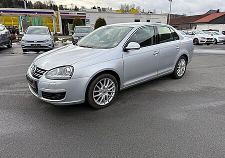 VW Jetta Volkswagen V Sportline *XENON*LEDER*SHZ*