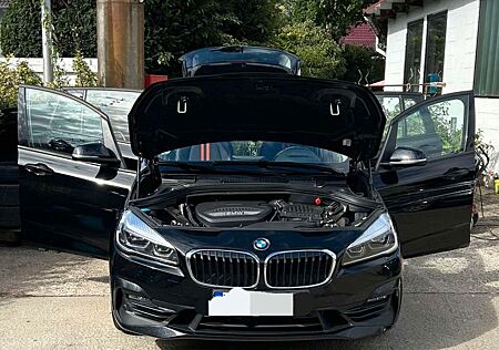 BMW 2er 220 Gran Tourer 220d xDrive Steptronic -