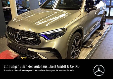 Mercedes-Benz GLC 300 GLC300d AMG Premium DISTRO Airmatic AHK Pano HAL