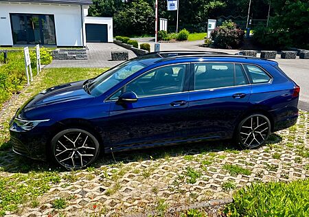 VW Golf Volkswagen 2.0 TDI DSG Variant LIFE AHK