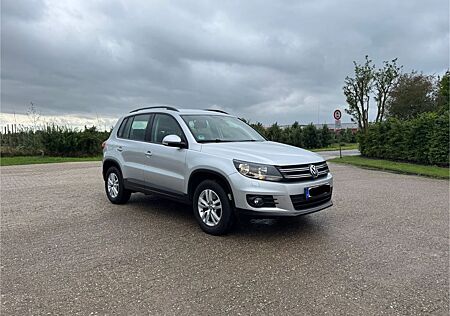 VW Tiguan Volkswagen 1.4 TSI/ Scheckheft/ TÜV Neu/Sehr sauber