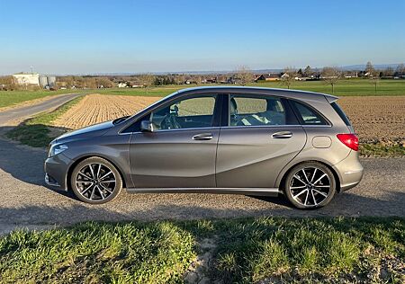 Mercedes-Benz B 180 CDI BlueEFFICIENCY -
