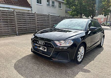 Audi A1 30 TFSI Sportback -
