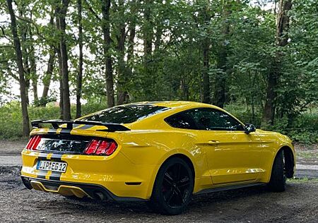 Ford Mustang 2.3 EcoBoost Auto -