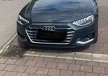 Audi A4 35 TDI S tronic Avant -