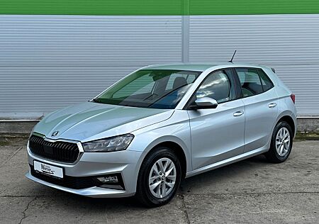 Skoda Fabia 80PS Selection LED V.Cockpit SHZ PDC/H LM15"