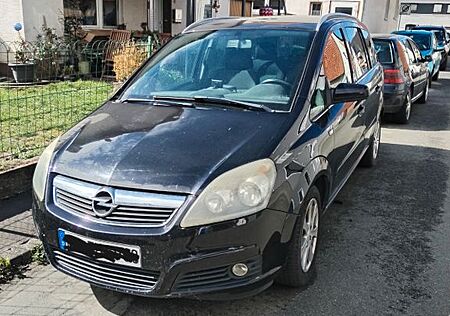 Opel Zafira 1.8 -