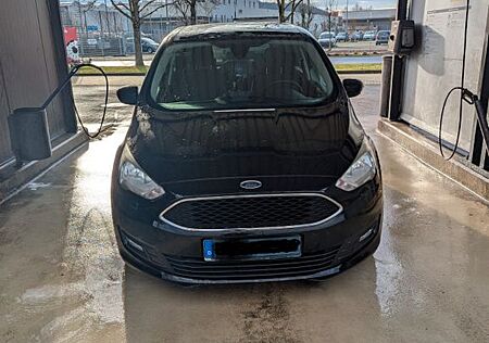 Ford Grand C-Max 1,5TDCi 88kW Titanium Titanium