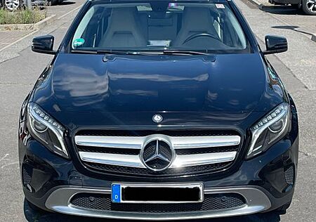Mercedes-Benz GLA 200 Urban Urban