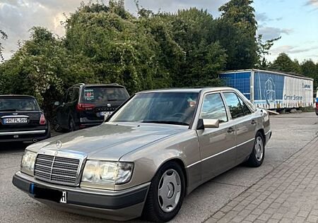 Mercedes-Benz E 230 Oldtimer I H-Kennzeichen