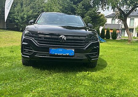 VW Touareg Volkswagen 3.0 V6 eHybrid R 4MOTION Tiptr.