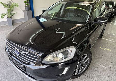 Volvo XC 60 XC60 2.4 D5*SUMM*AWD*AUT*PAN*RFK*NAV*BI-XN*TEMP