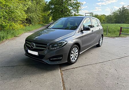 Mercedes-Benz B 180 Style