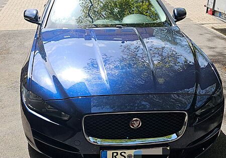 Jaguar XE 20d mit neuem TÜV