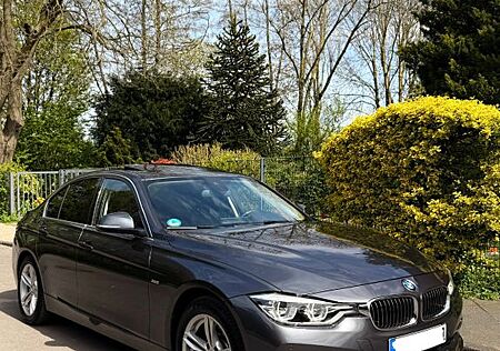 BMW 325d Luxury Line, ACC*KEY*SHD*HEAD-UP