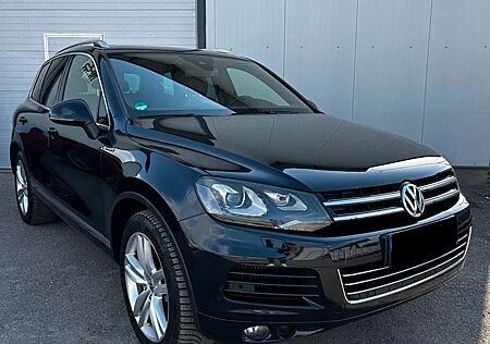 VW Touareg Volkswagen 3.0 V6 TDI Tiptronic Edition X BMT E...