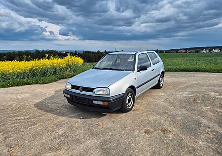 VW Golf Volkswagen 1.8 Standard