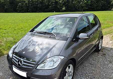 Mercedes-Benz A 180 BlueEFFICIENCY - TOP Zustand