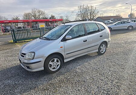 Nissan Almera Tino Acenta plus