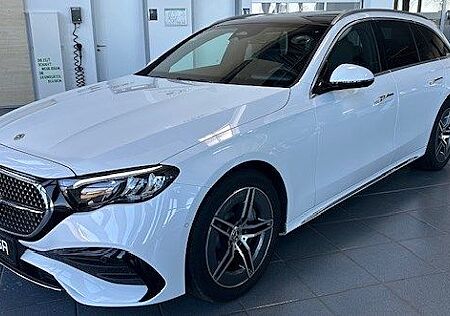 Mercedes-Benz E 200 T AMG Pano *AHK* Distronic LED Kamera
