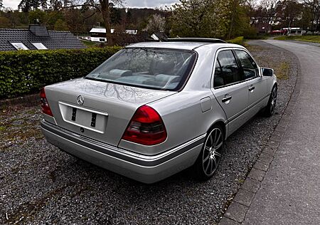 Mercedes-Benz C 180 ELEGANCE Elegance