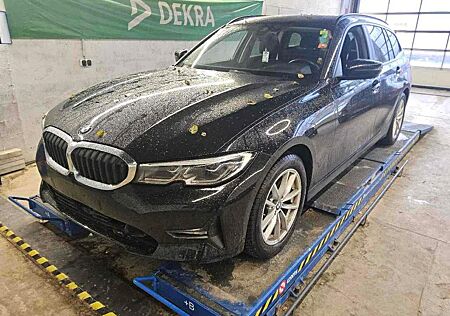 BMW 320dA Advantage Laser ACC 1. Hand