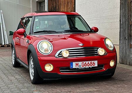 Mini Cooper Clubman 1.6 L / GUTE ZUSTAND/GARANTE