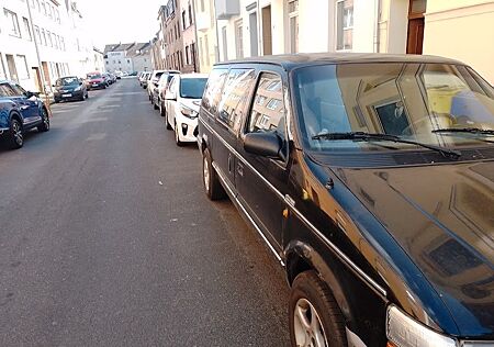 Chrysler Grand Voyager 3.3 SE V6 Auto SE Leichenwagen
