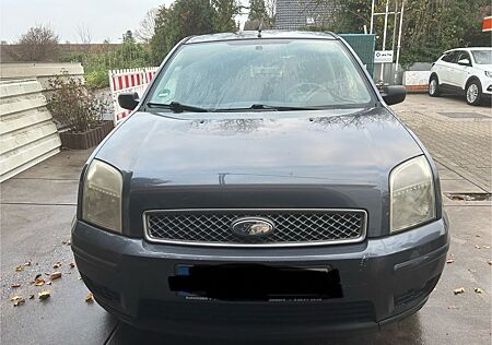 Ford Fusion 1,4 16V + EST +