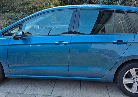 VW Golf Sportsvan Volkswagen 1.6 TDI Comfortline BlueMotio...